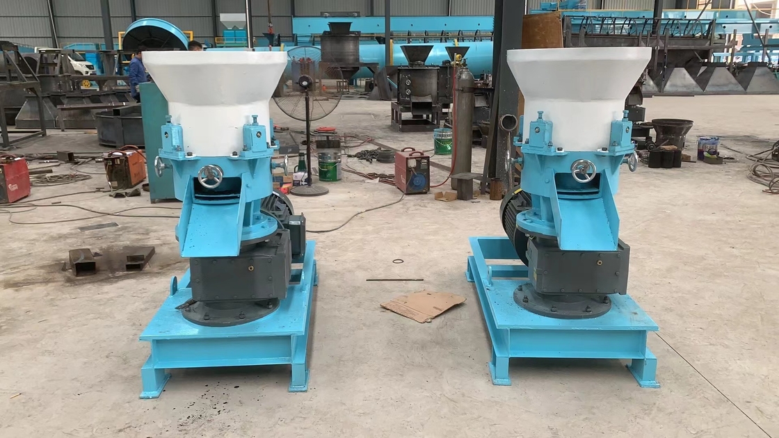 5-8 T/H Flat Die Pelletizer Manubri di pollame Apparecchiature per concimi granulari per la produzione di concimi organici