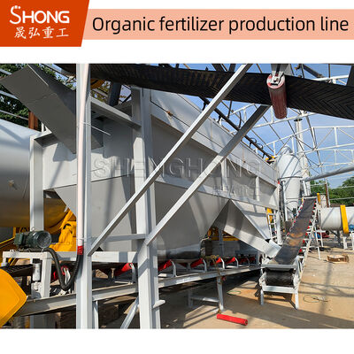 Concimi con la composta il fertilizzante organico che rende la linea di produzione in pieno automatica