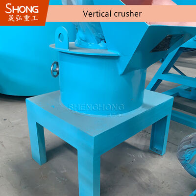Crusher per concime a catena verticale con rotore ad alta velocità e schermo regolabile da 3-8 mm per un'umidità di alimentazione fino al 25-30%