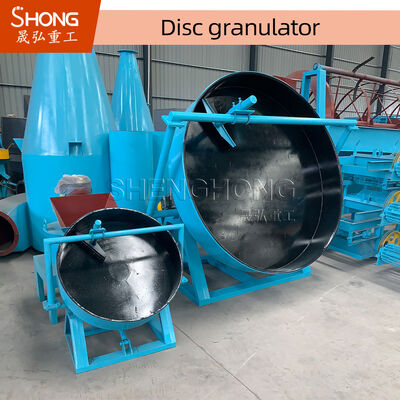Granulatore per fertilizzanti composti a disco con inclinazione del disco regolabile, trasmissione a cinghia flessibile e struttura massiccia